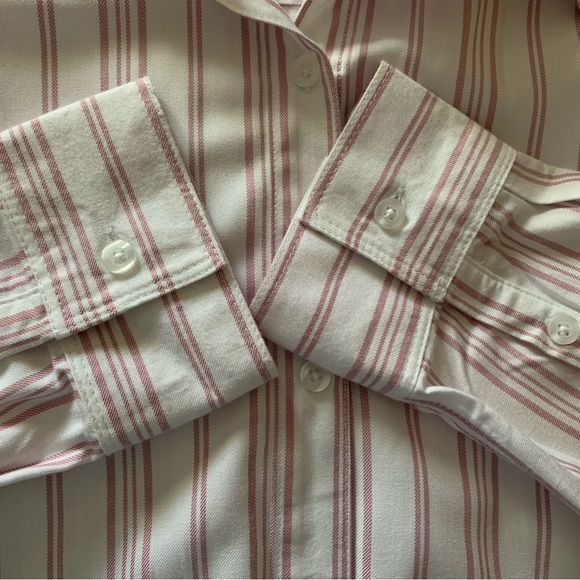 Tahari Pink & White Pin-Striped Print Lightweight Oversized Button Down Shirt💕 - Picture 8 of 8
